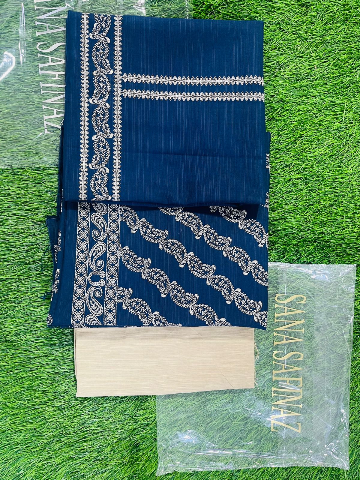 Sana Safinaz Digital Printed Khaddar 2 Piece Collection