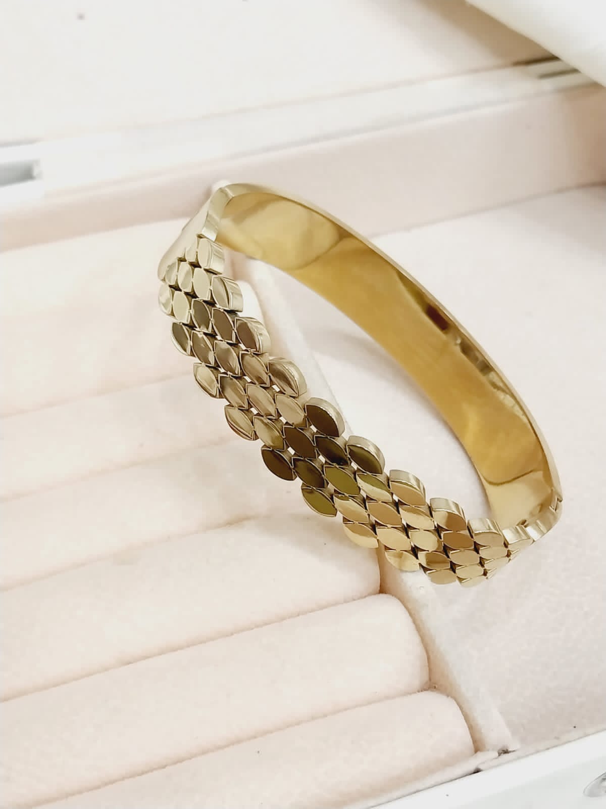 Bangles