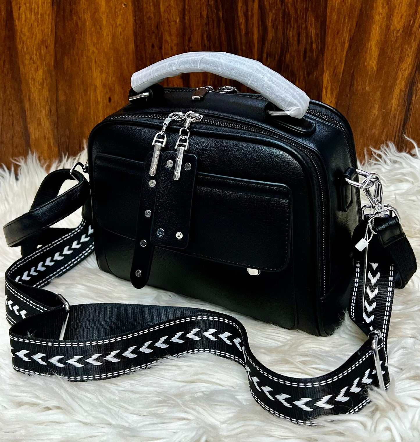 Versatile Vintage Women's Handbag