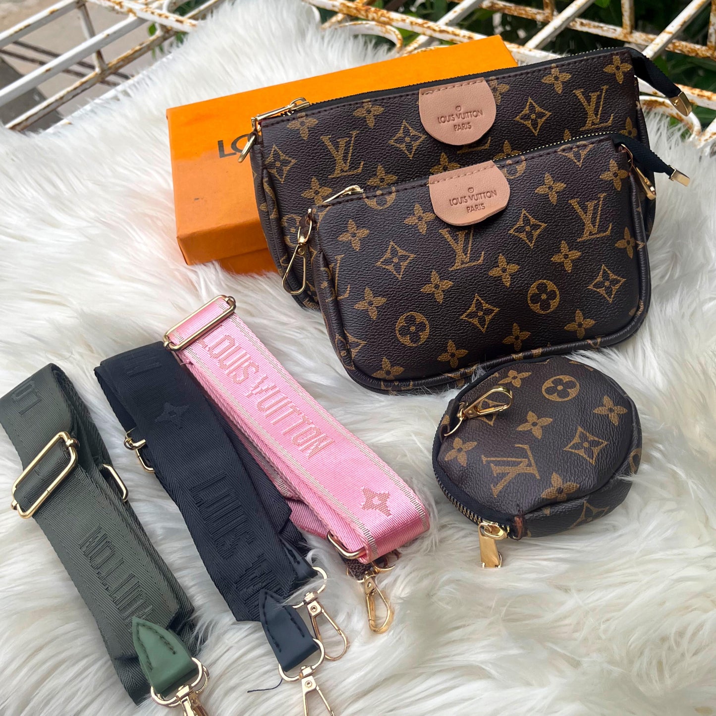 LOUIS VUITTON POCHETTE 3 PCS SET