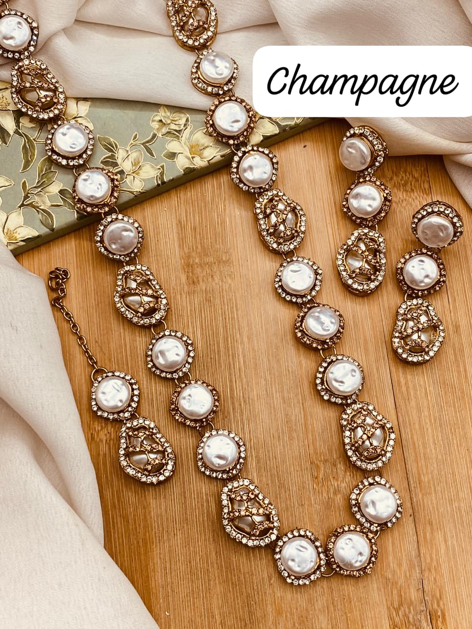 Elevate your style with stunning women’s jewellery