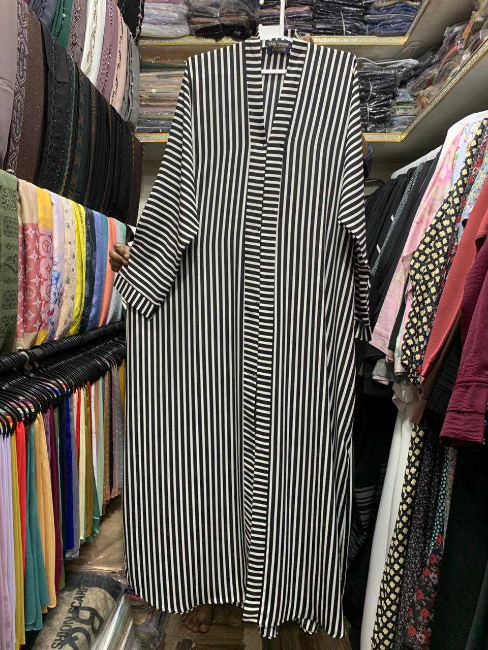 Printed frontopen abaya