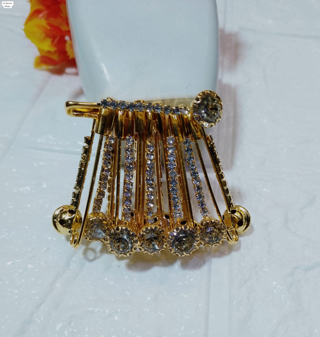 SCARF FANCY PINS