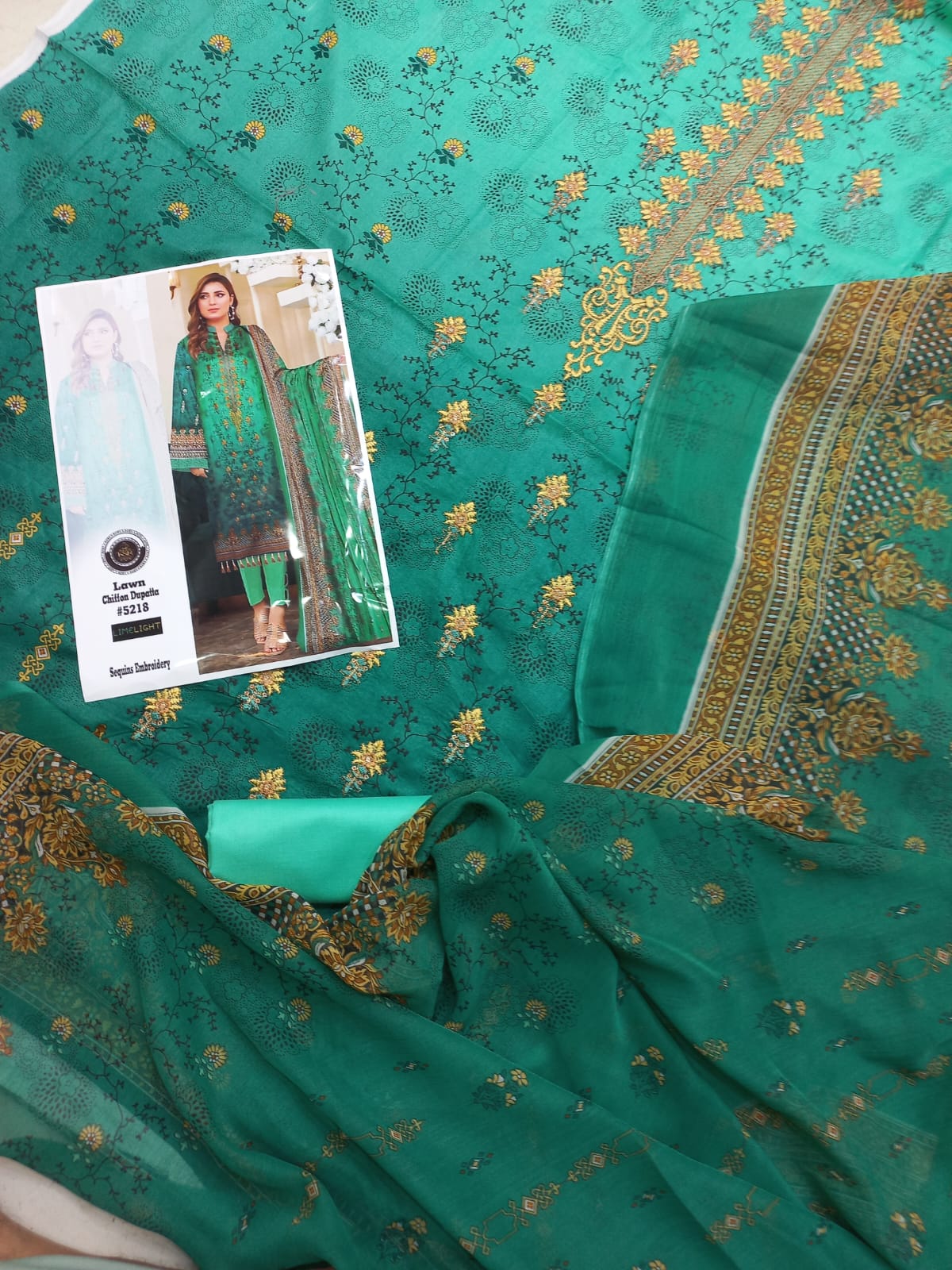 Emb 3 Pcs Suit With Printed