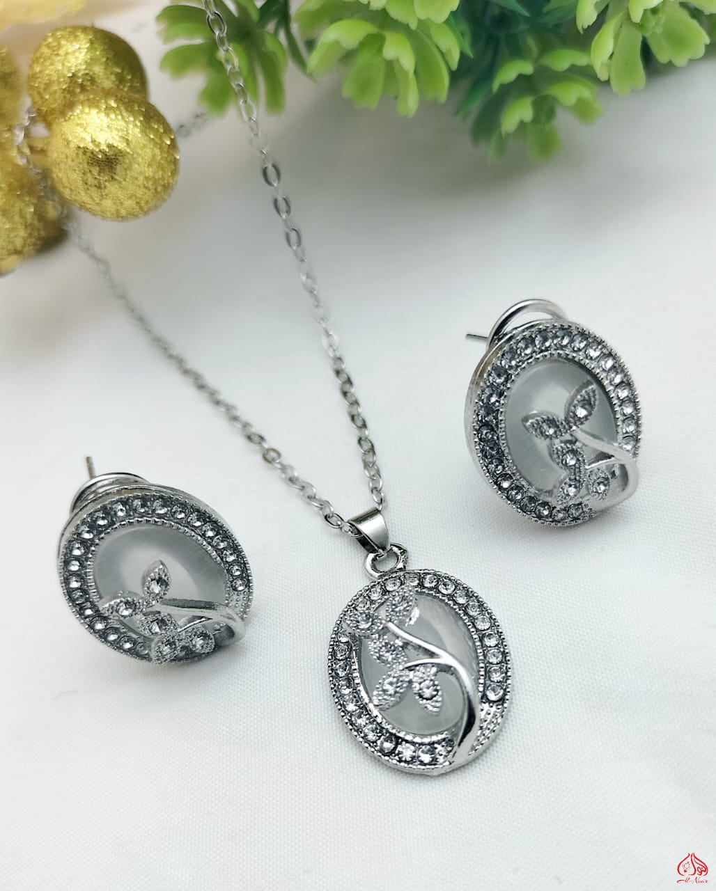 Indian Zarcon Gold plated Locket Set
