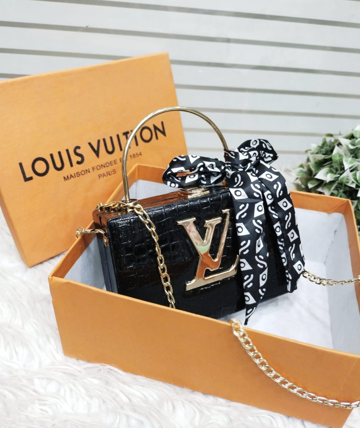 Cross Body LV Bags for Girls