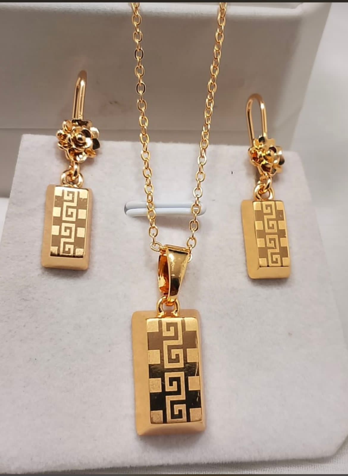 China locket set