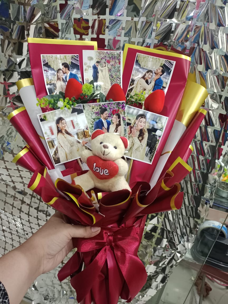 POLAROIDS PICTURE BOUQUET