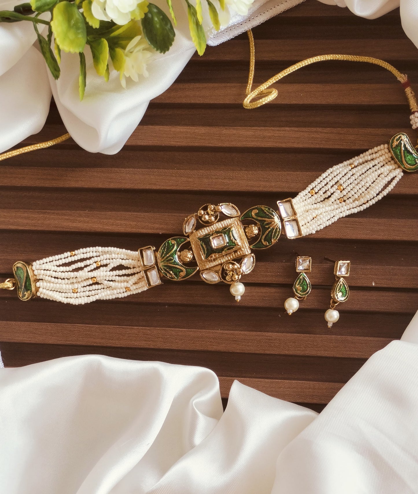 Beautiful Turkish meena choker