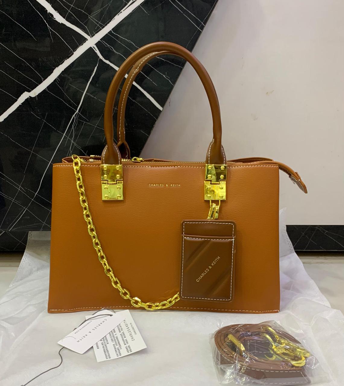 CHARLES & KEITH