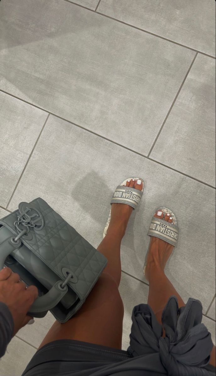 Christan Dior Embroidery Flats