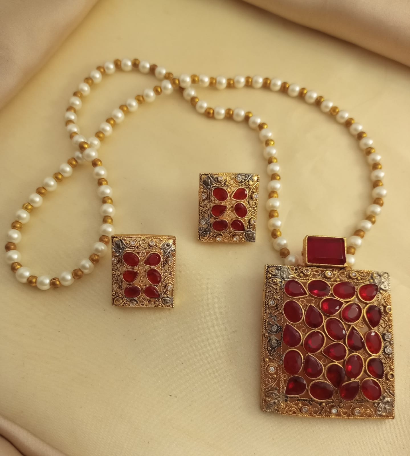 Egyptian Locket Set With Fancy Mala