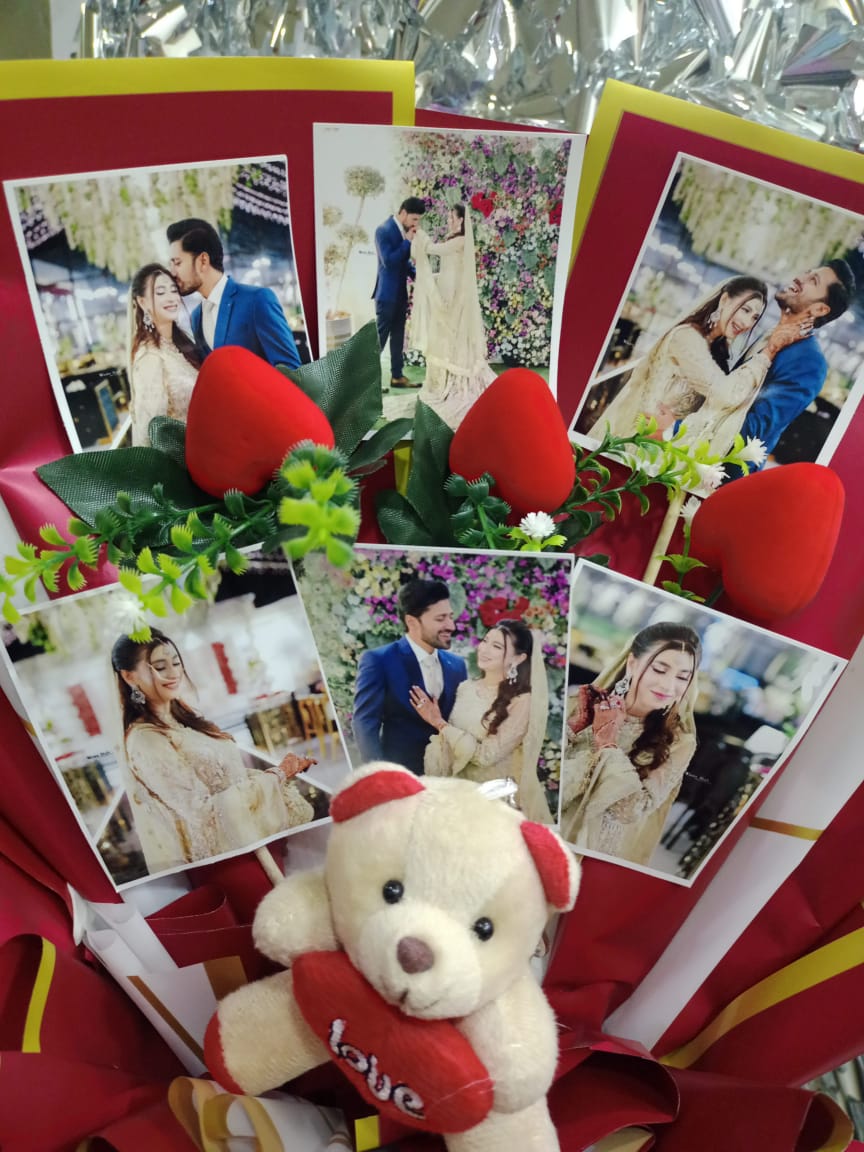 POLAROIDS PICTURE BOUQUET