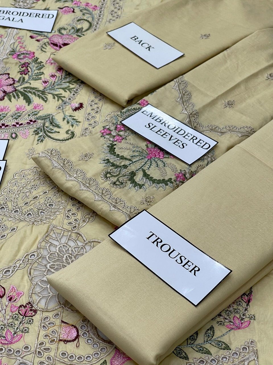 QALAMKAR Luxury Lawn Collection