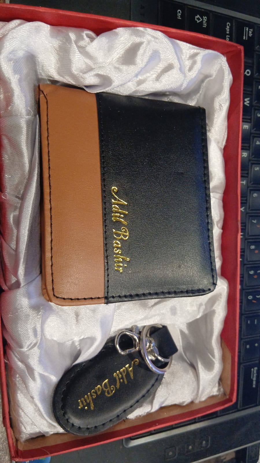 Two Tone Wallet With Keychain