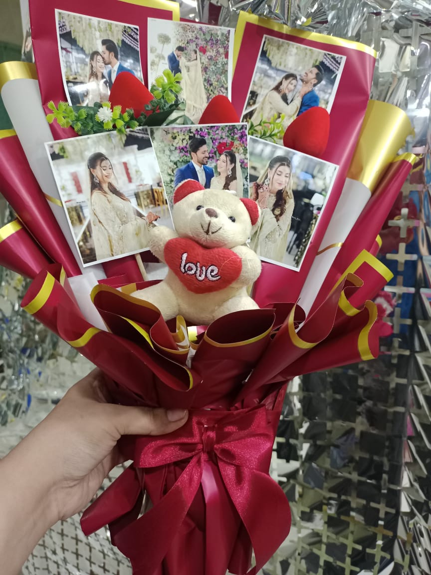 POLAROIDS PICTURE BOUQUET