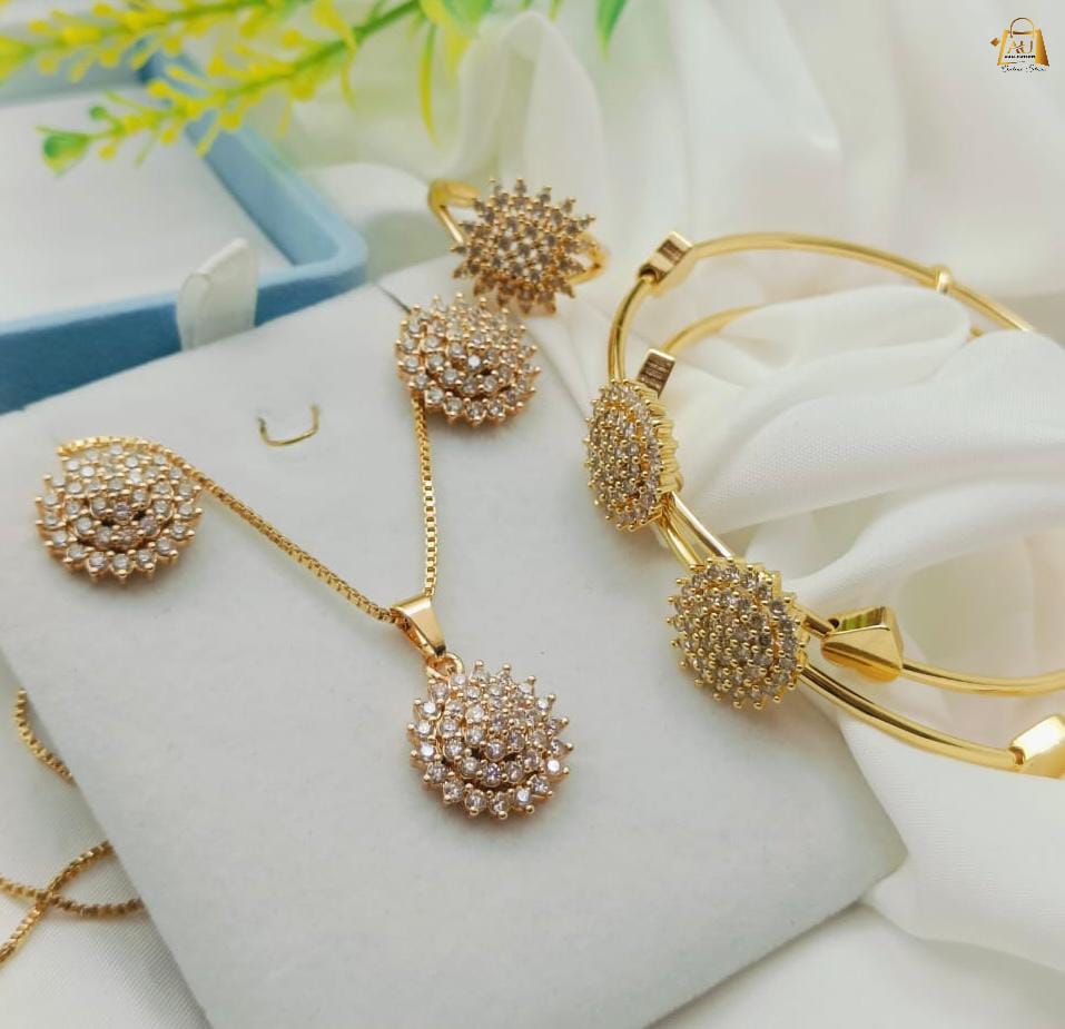 Zircon locket set