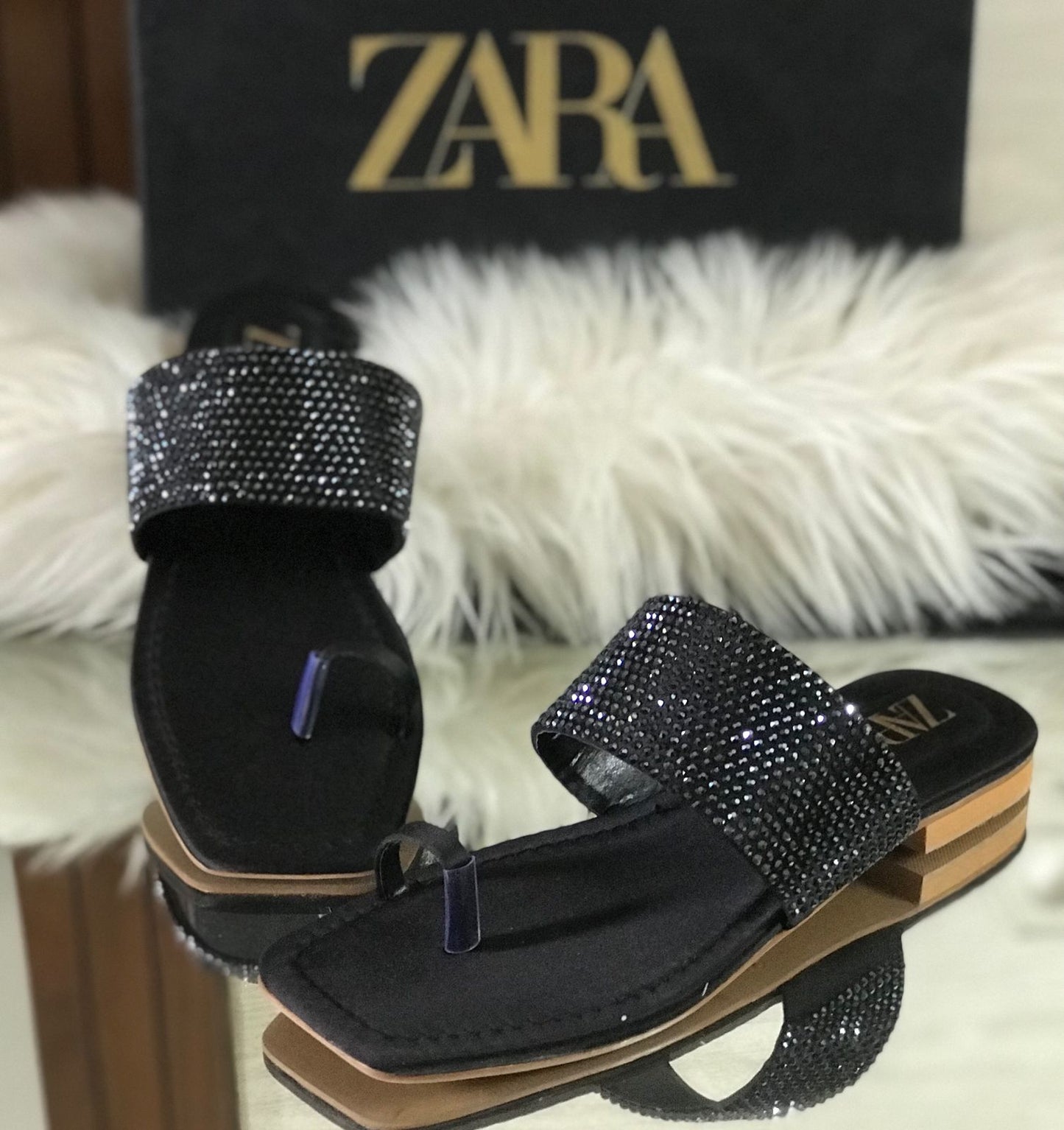 Zara stone flat