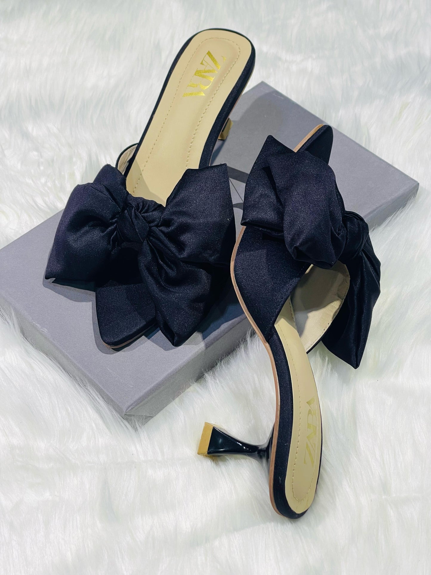 ZARA DOUBLE BOW HEELS