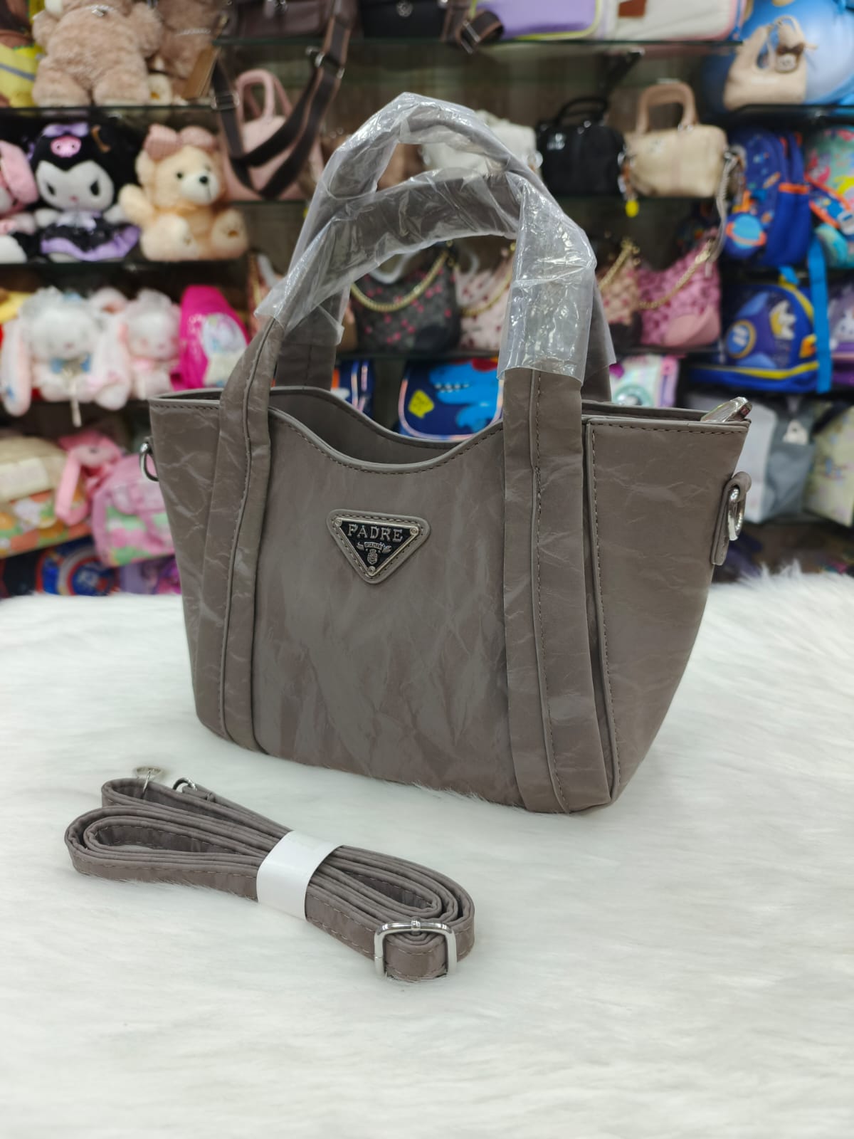 Shoulder bags for Girls