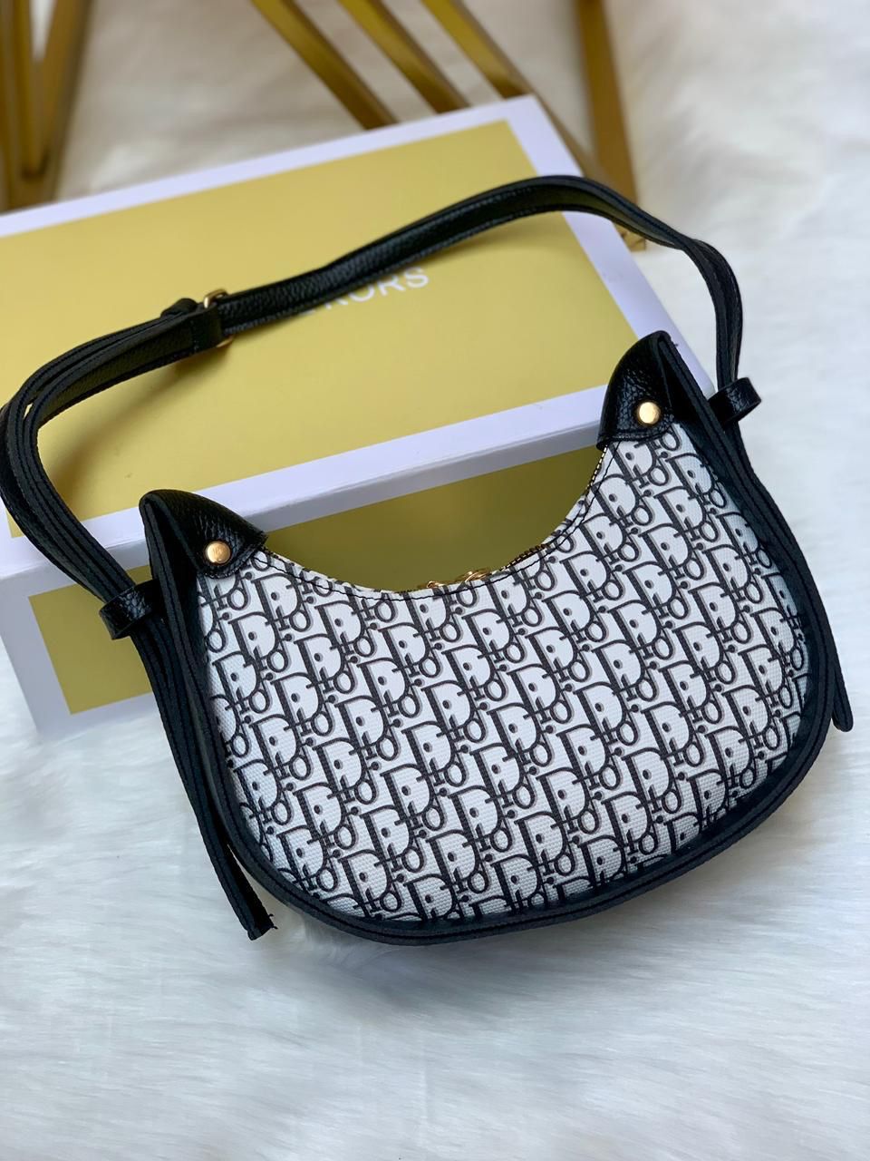 Moon Bag