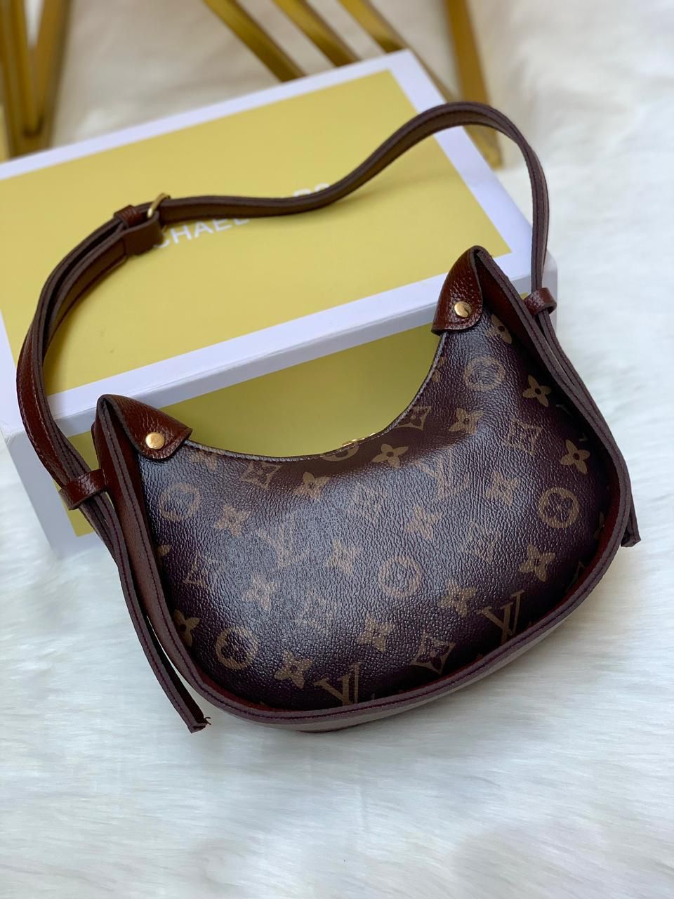 Moon Bag
