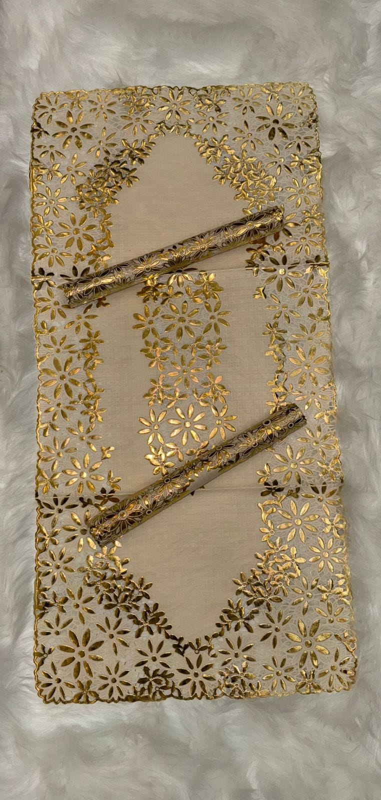 3 PCs Center Table Runner & Mats Set