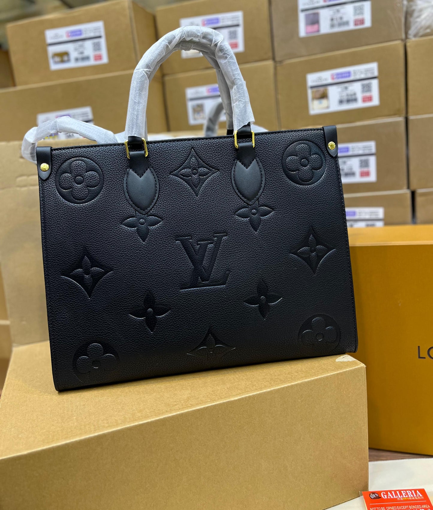 Louis Vuitton OnTheGo MM