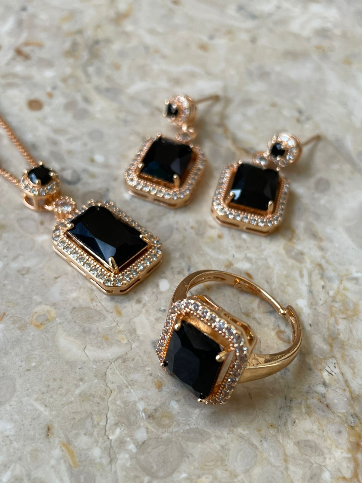 Earing Set