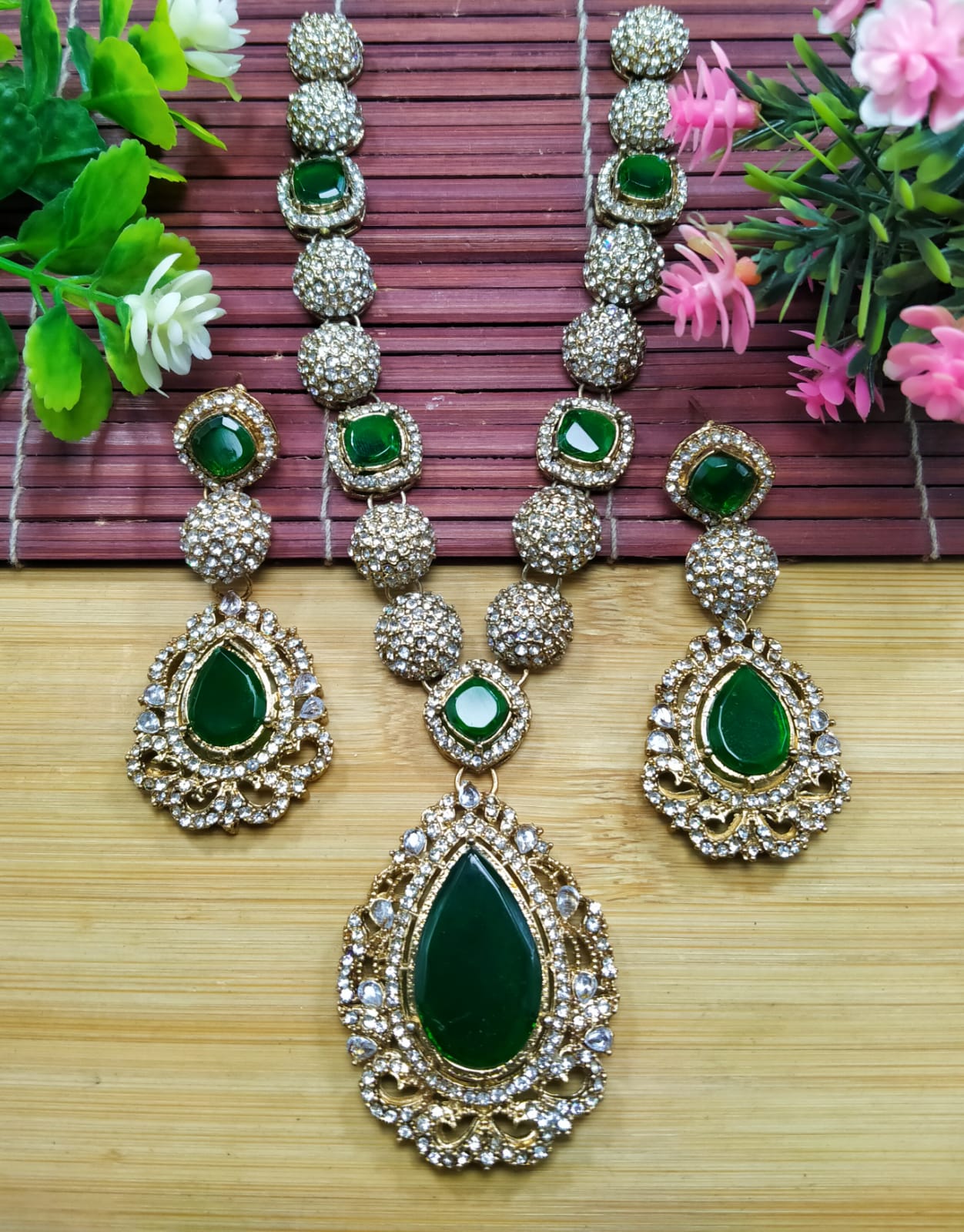 Necklace Set