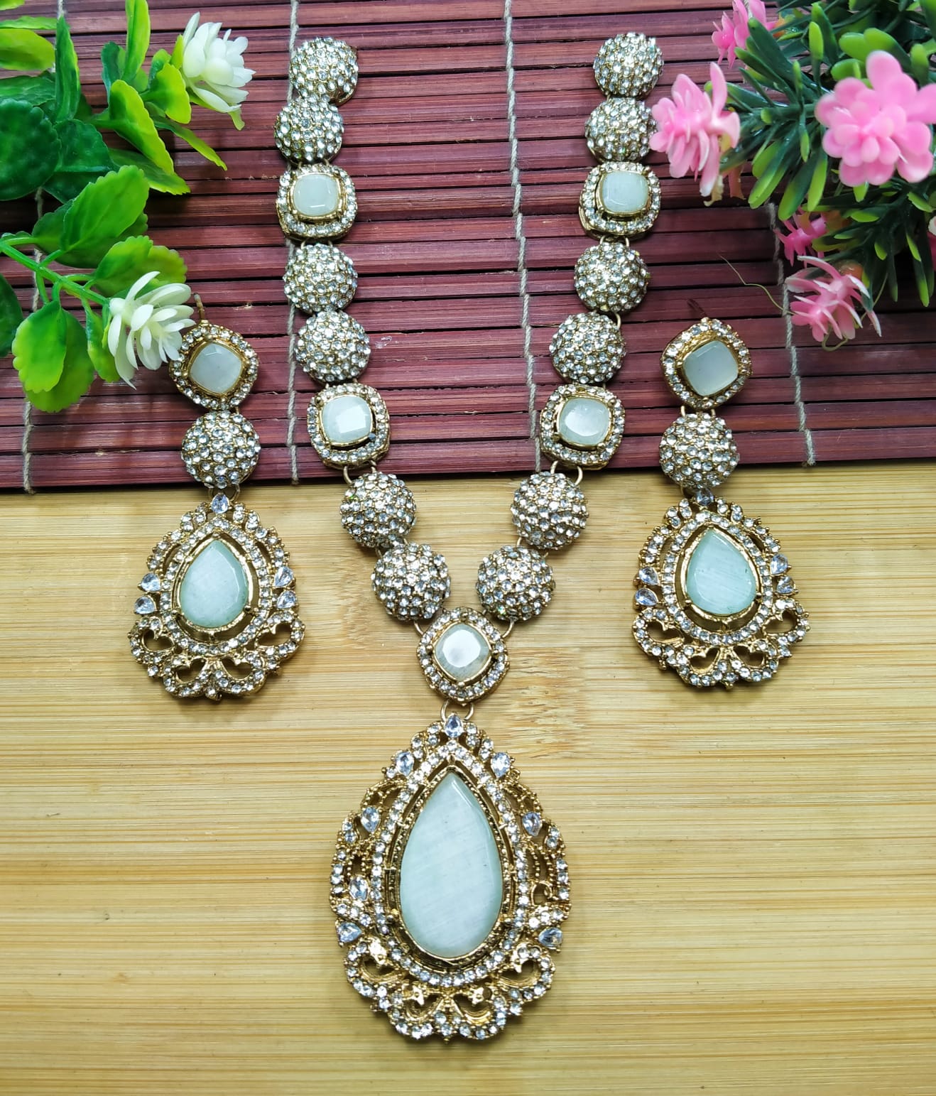 Necklace Set