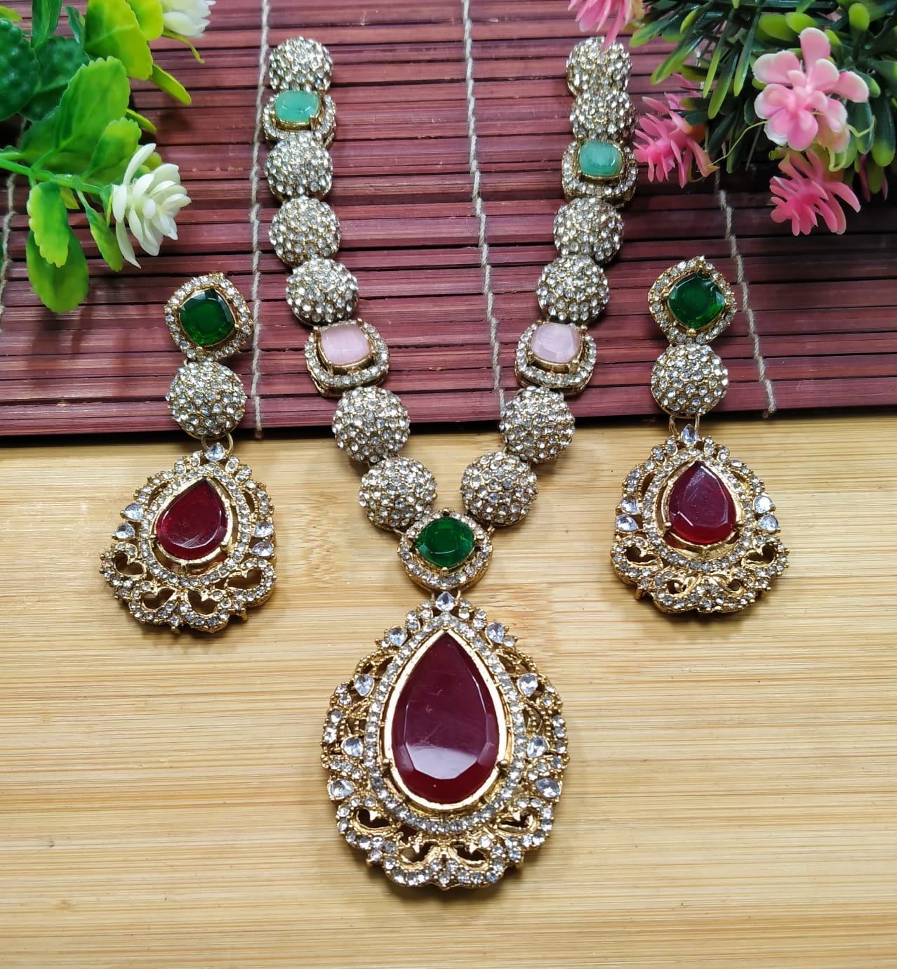 Necklace Set