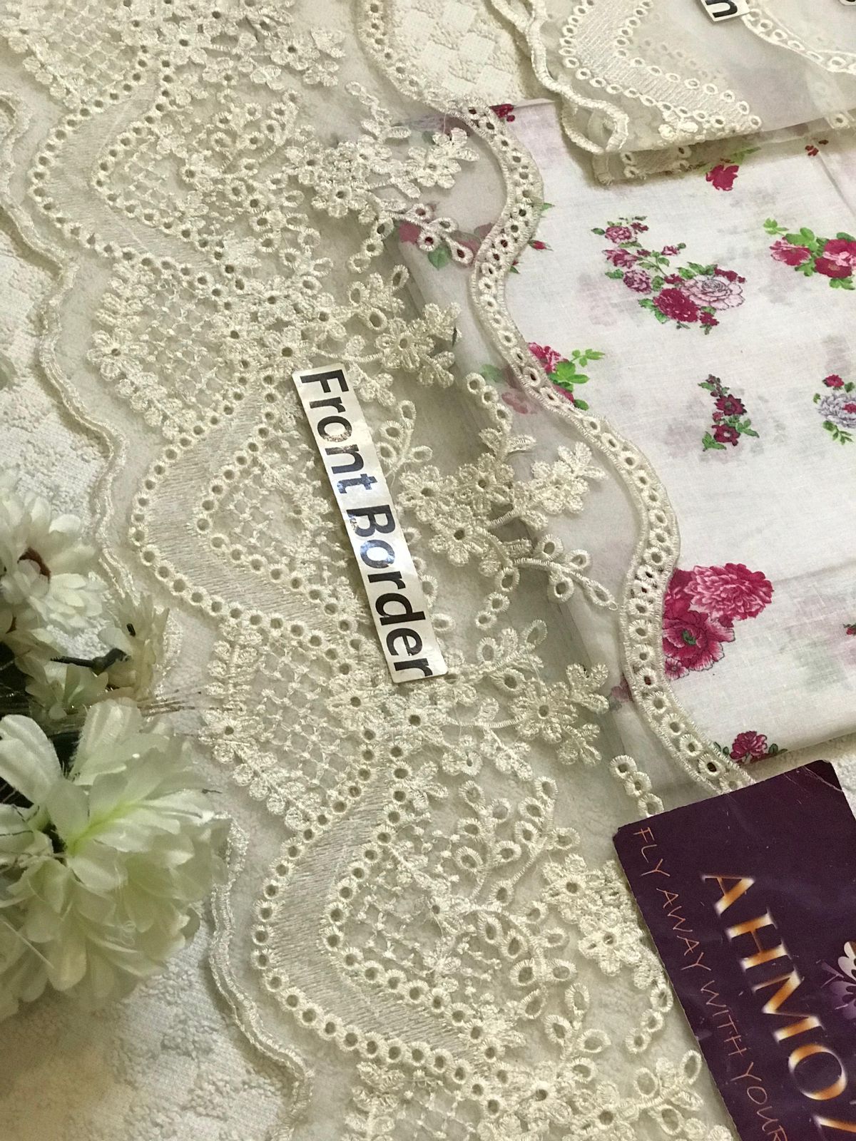 Iznik Lawn Collection