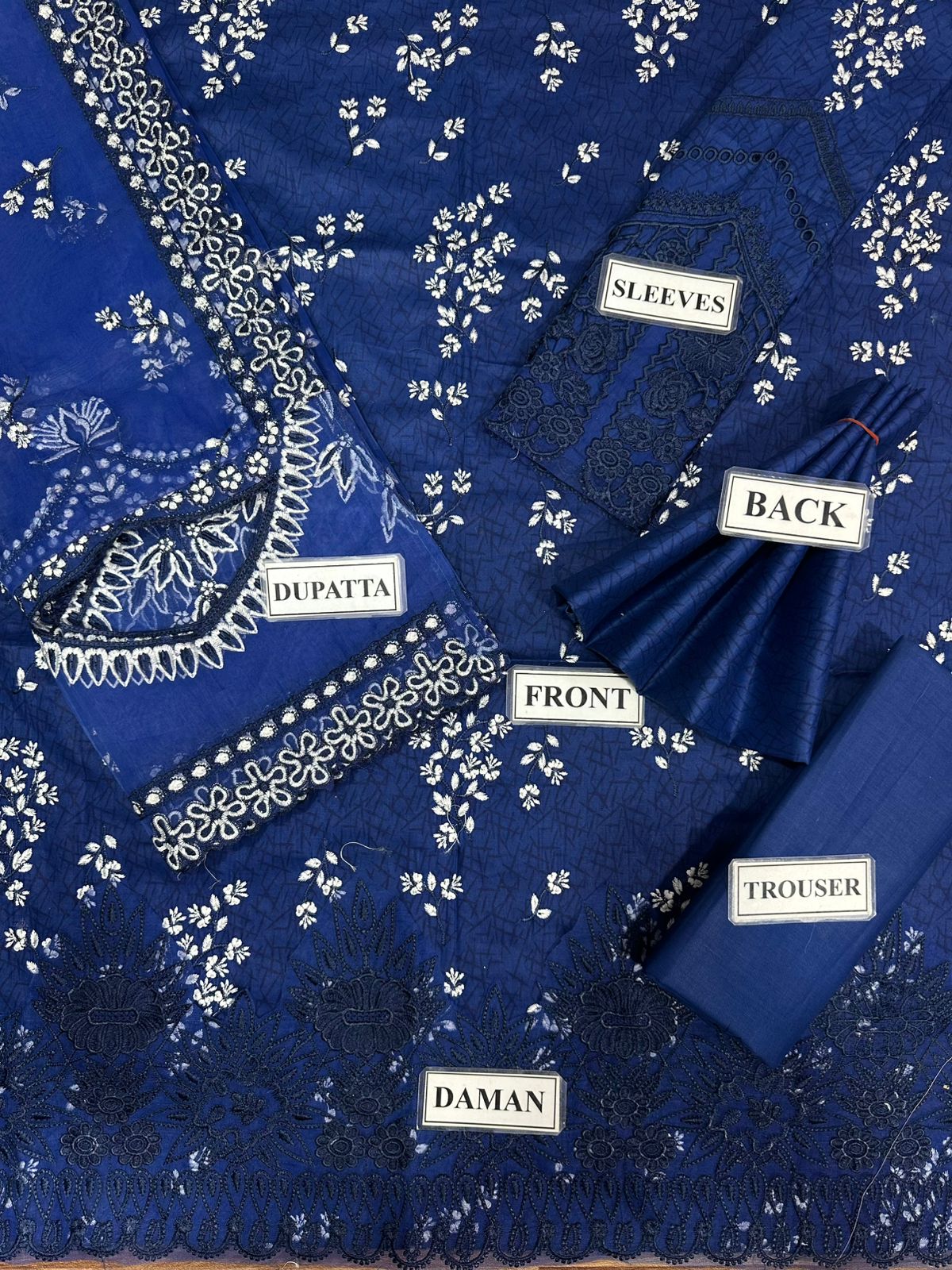 Suffuse Maha Embroidered Luxury Lawn Collection