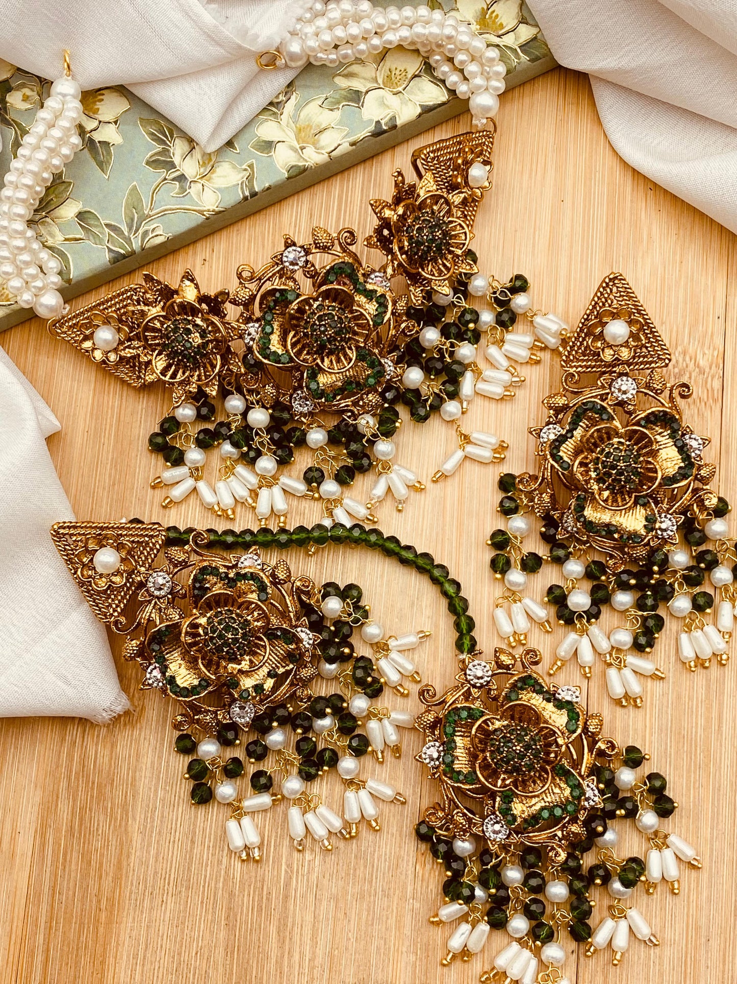Turkish choker set