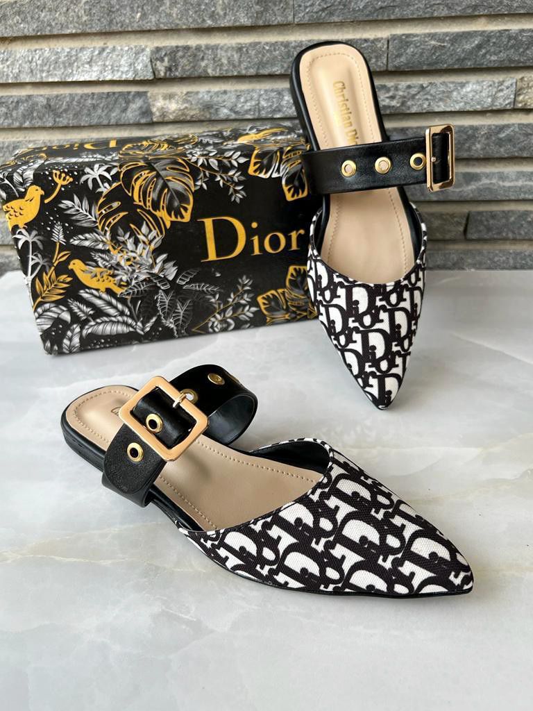 Dior pumps