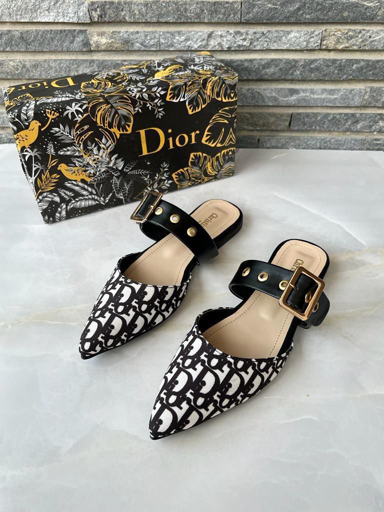 Dior pumps