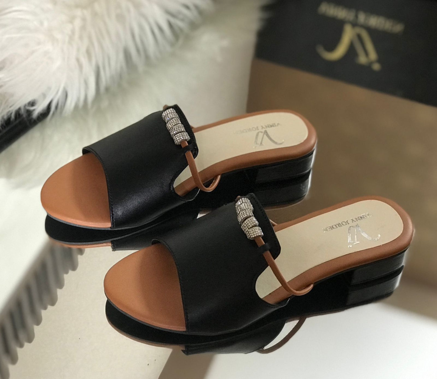 VJ Slipper
