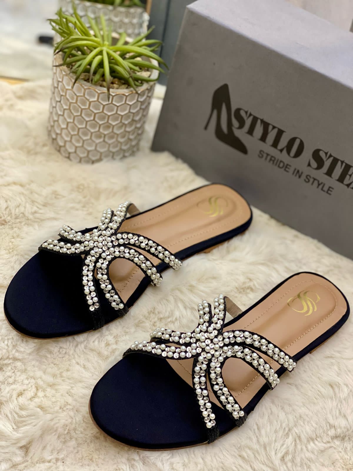 MD Pearl Elegance Flats