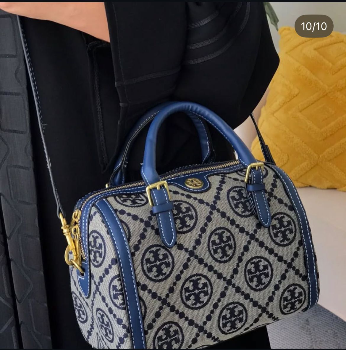 TORY BURCH