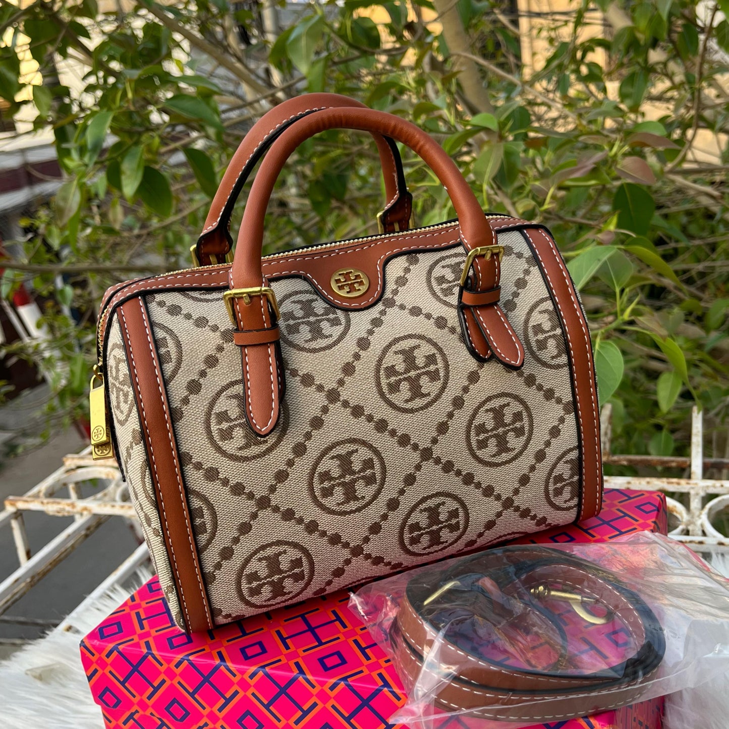TORY BURCH