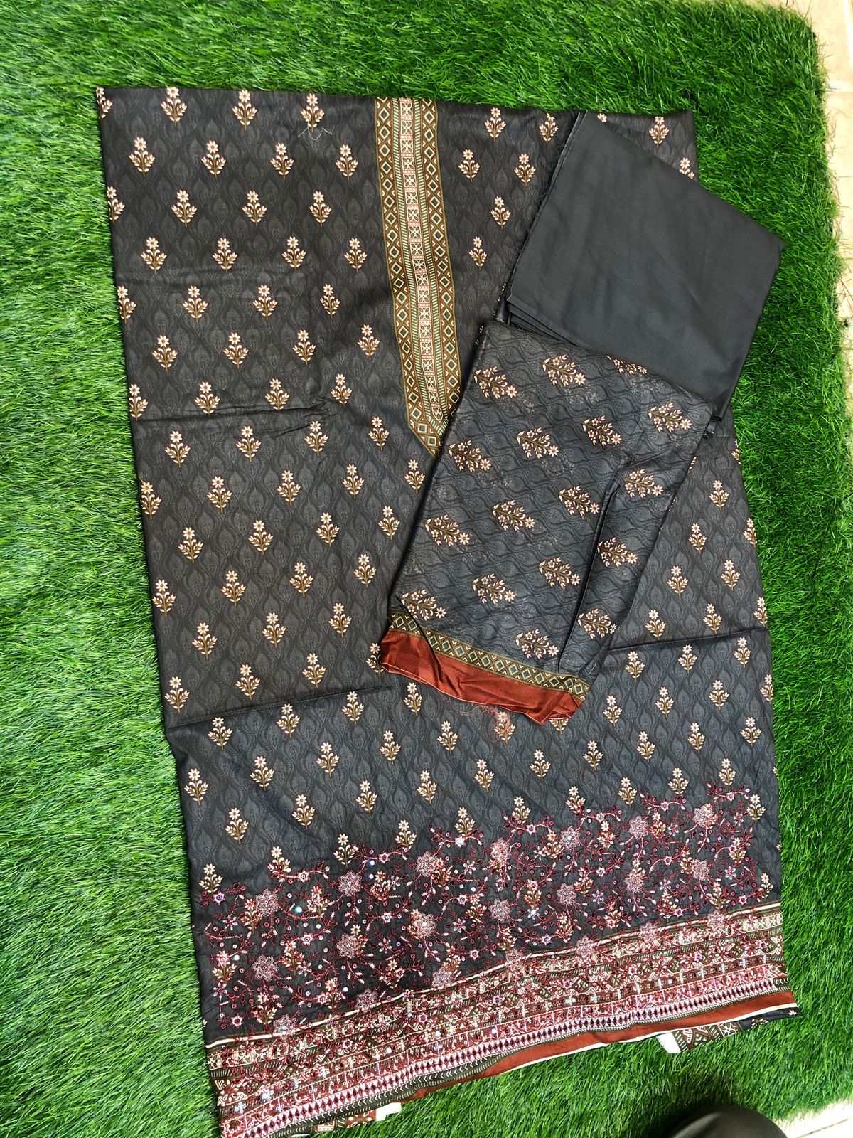 BIN SAEED EMBROIDED COLLECTION