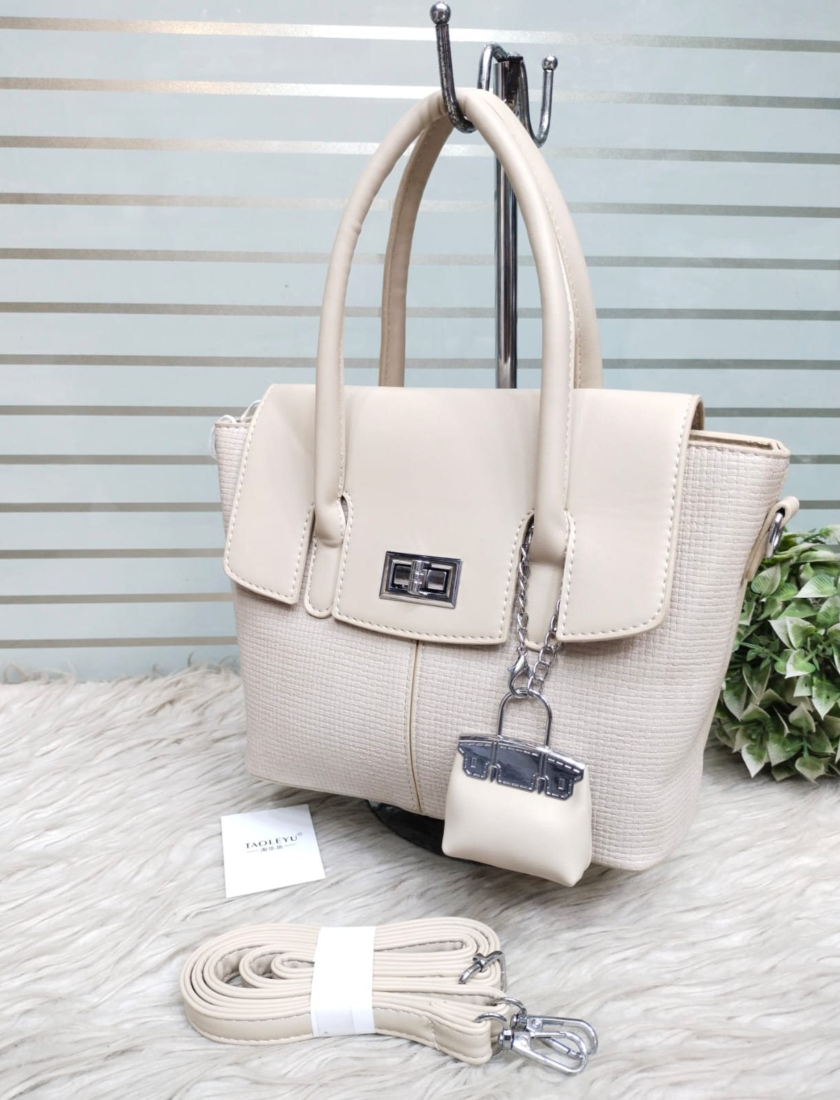 Handbag