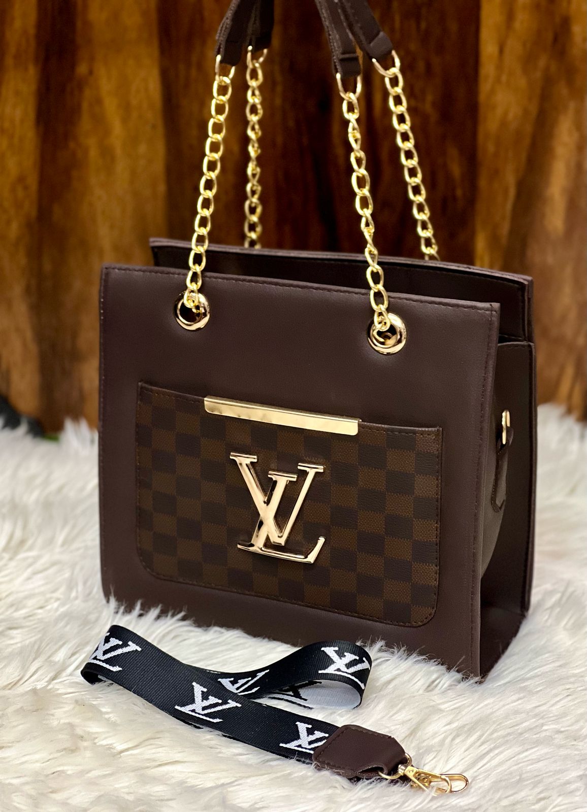 LOUIS VUITTON