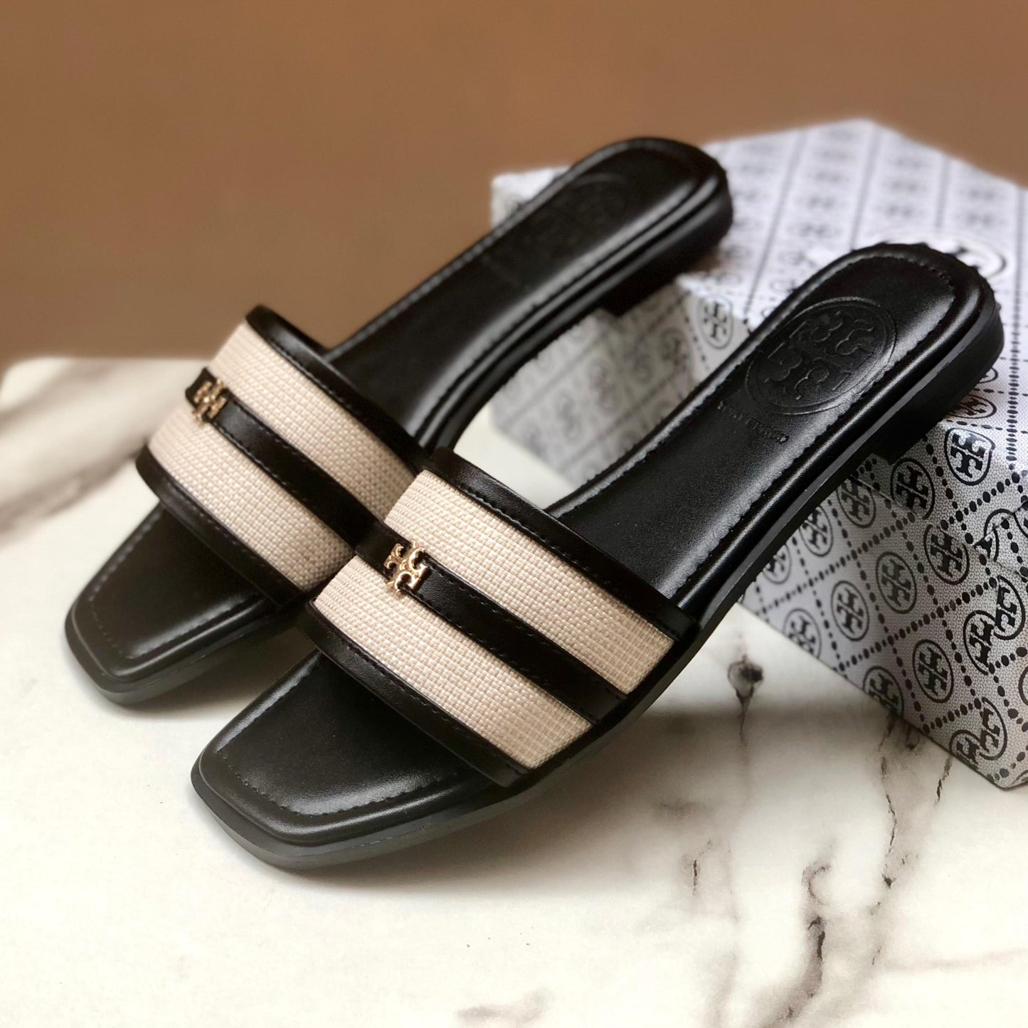 Tory Burch Slipper