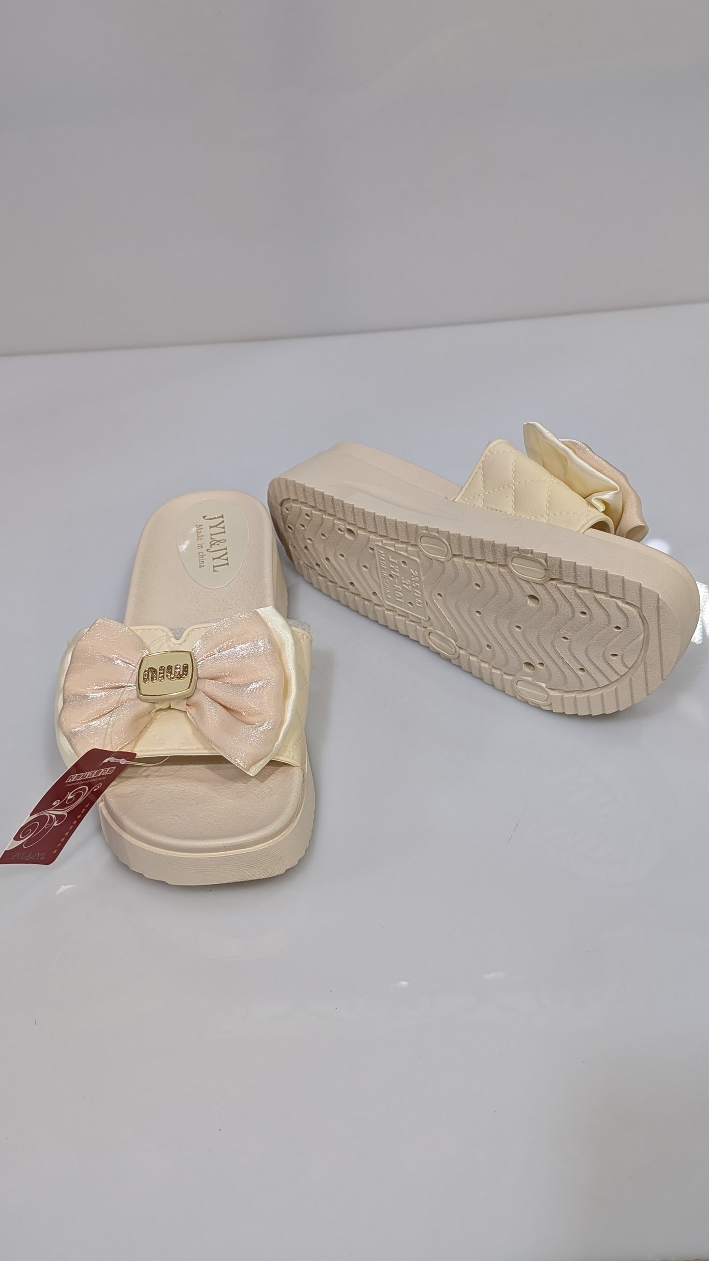 Slipper