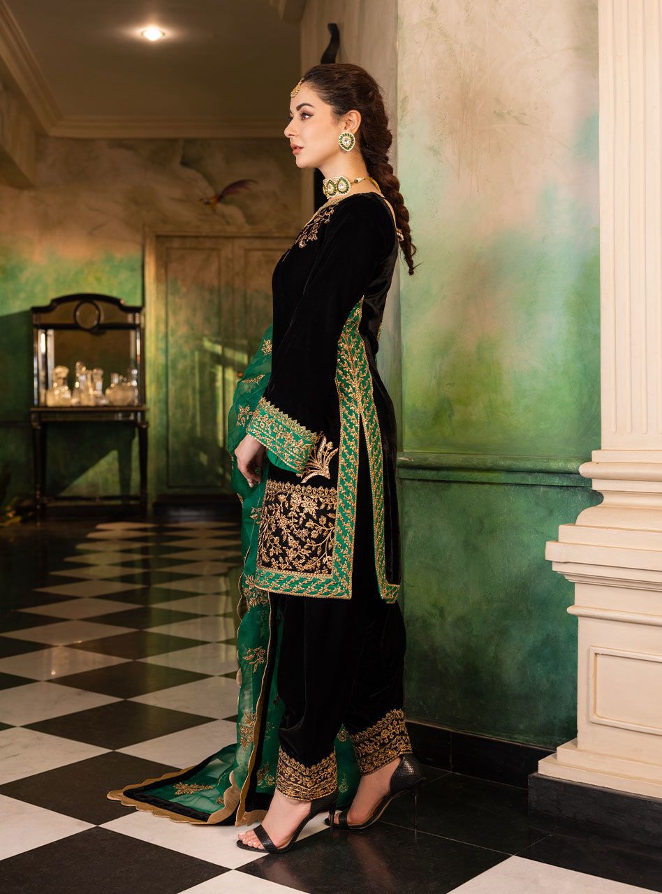 Zanaib Chottani Velvet Collection