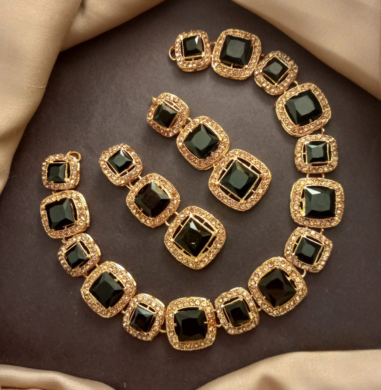 Necklace Set
