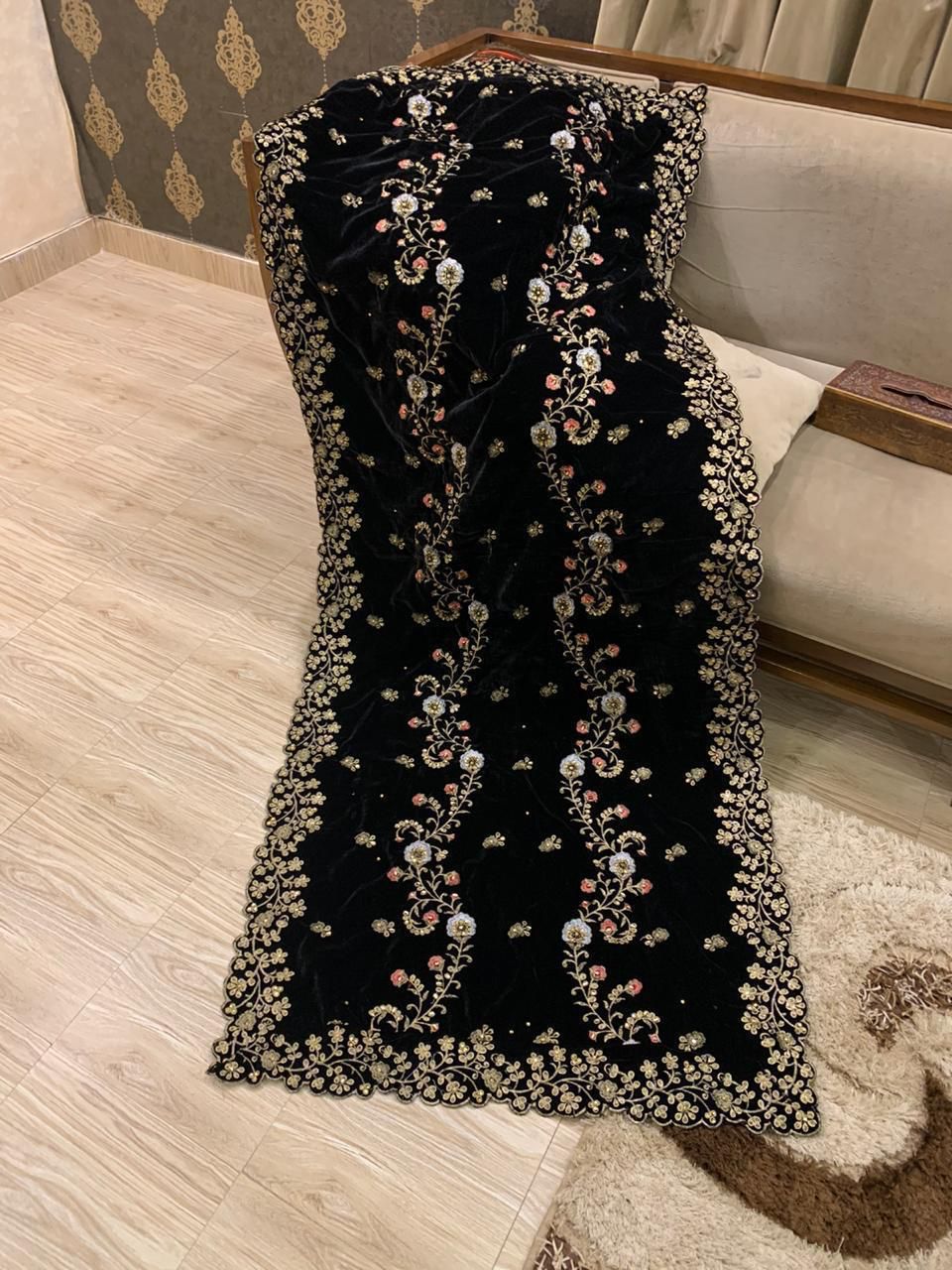 VELVET EMBROIDERED SHAWL