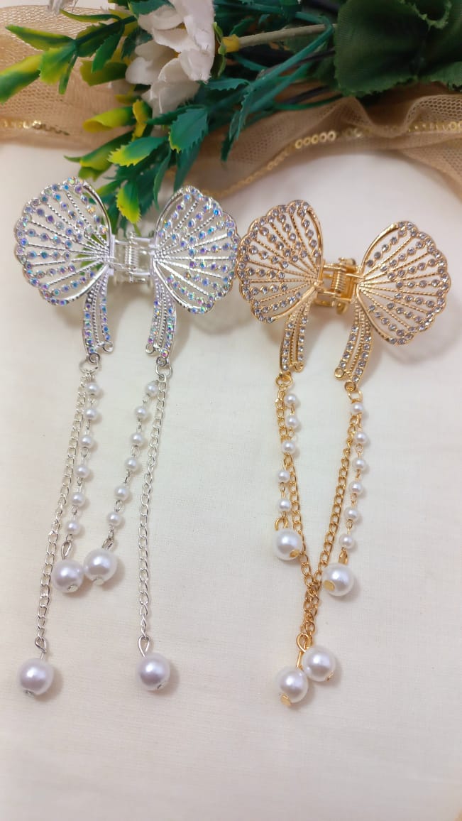 Butterfly chain cacher